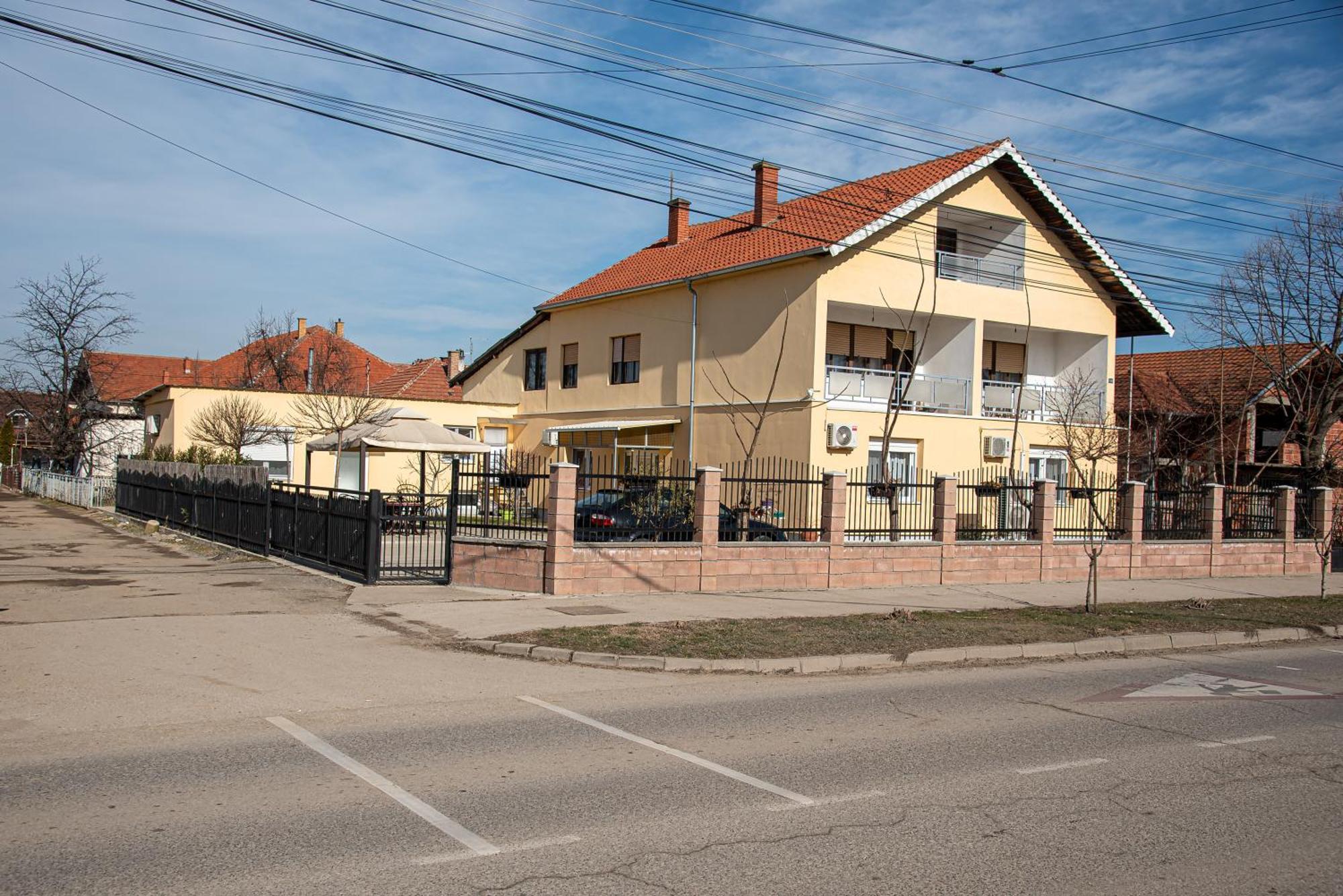 Apartments Kuca Aleksic Ni Екстериор снимка