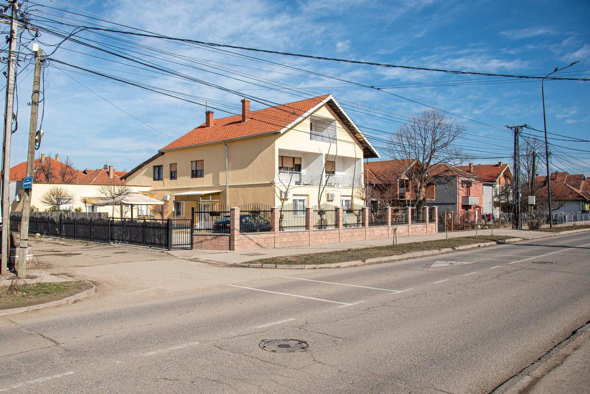 Apartments Kuca Aleksic Ni Екстериор снимка