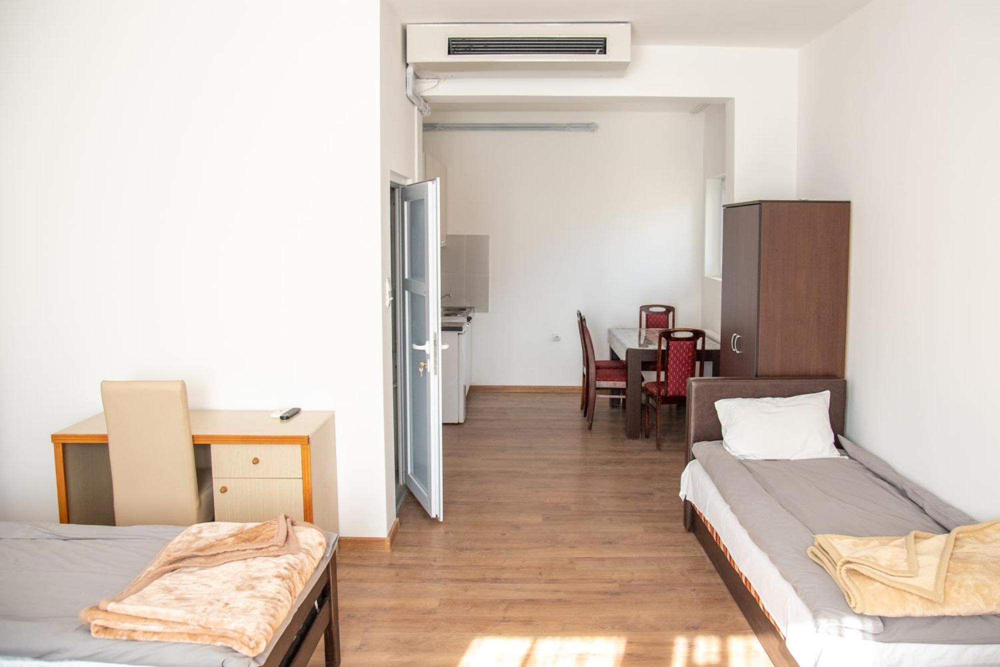 Apartments Kuca Aleksic Ni Екстериор снимка