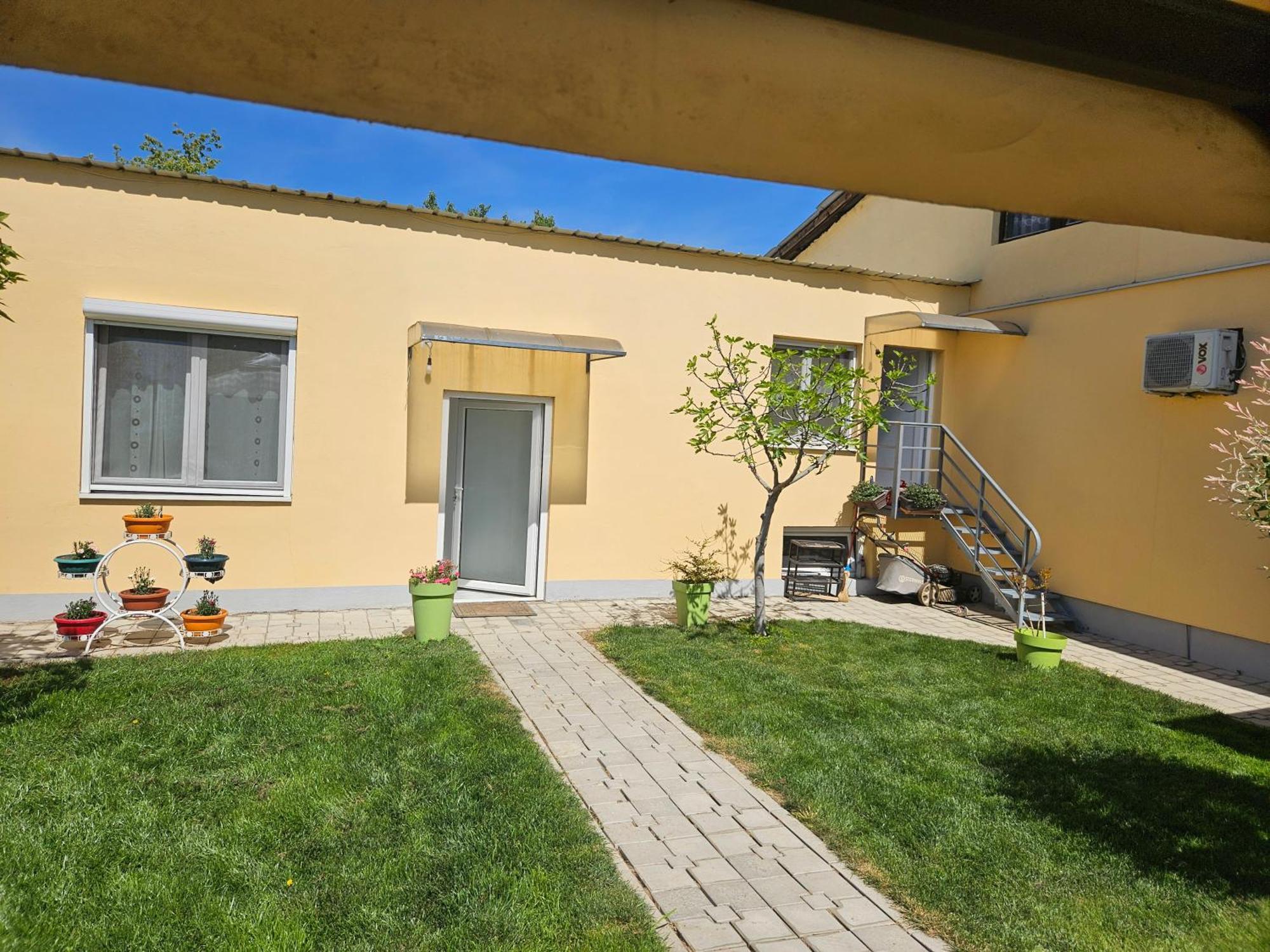 Apartments Kuca Aleksic Ni Екстериор снимка
