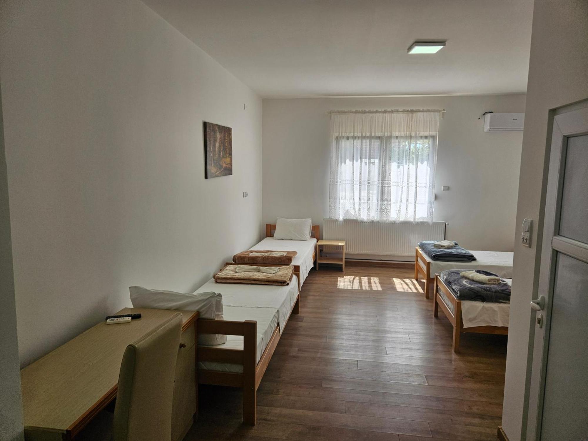 Apartments Kuca Aleksic Ni Екстериор снимка
