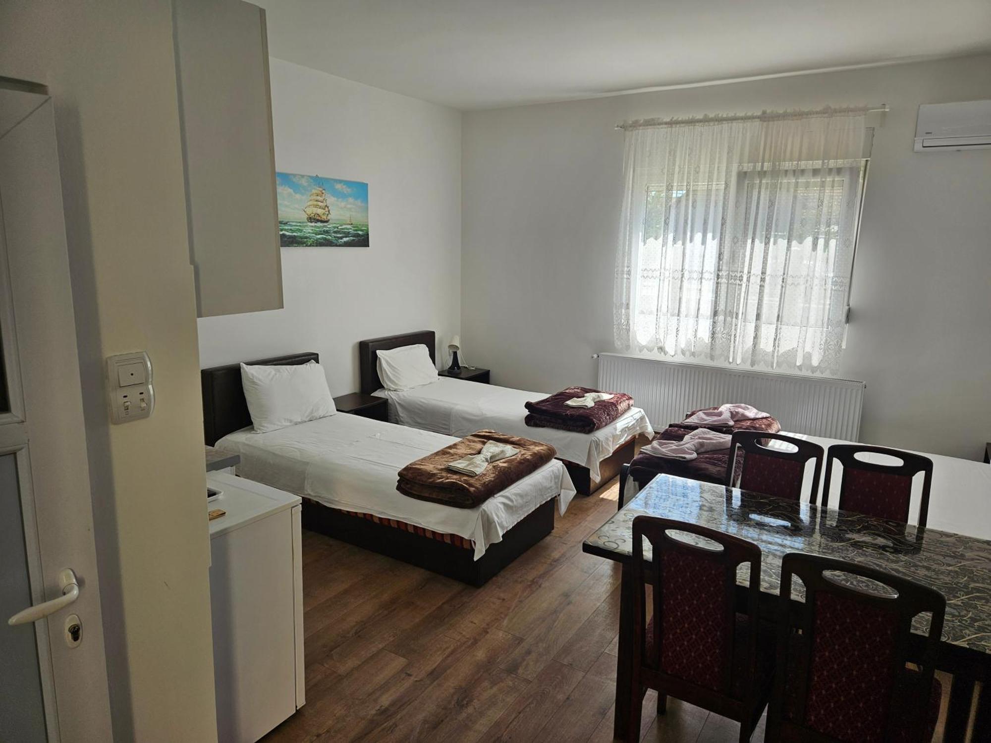 Apartments Kuca Aleksic Ni Екстериор снимка