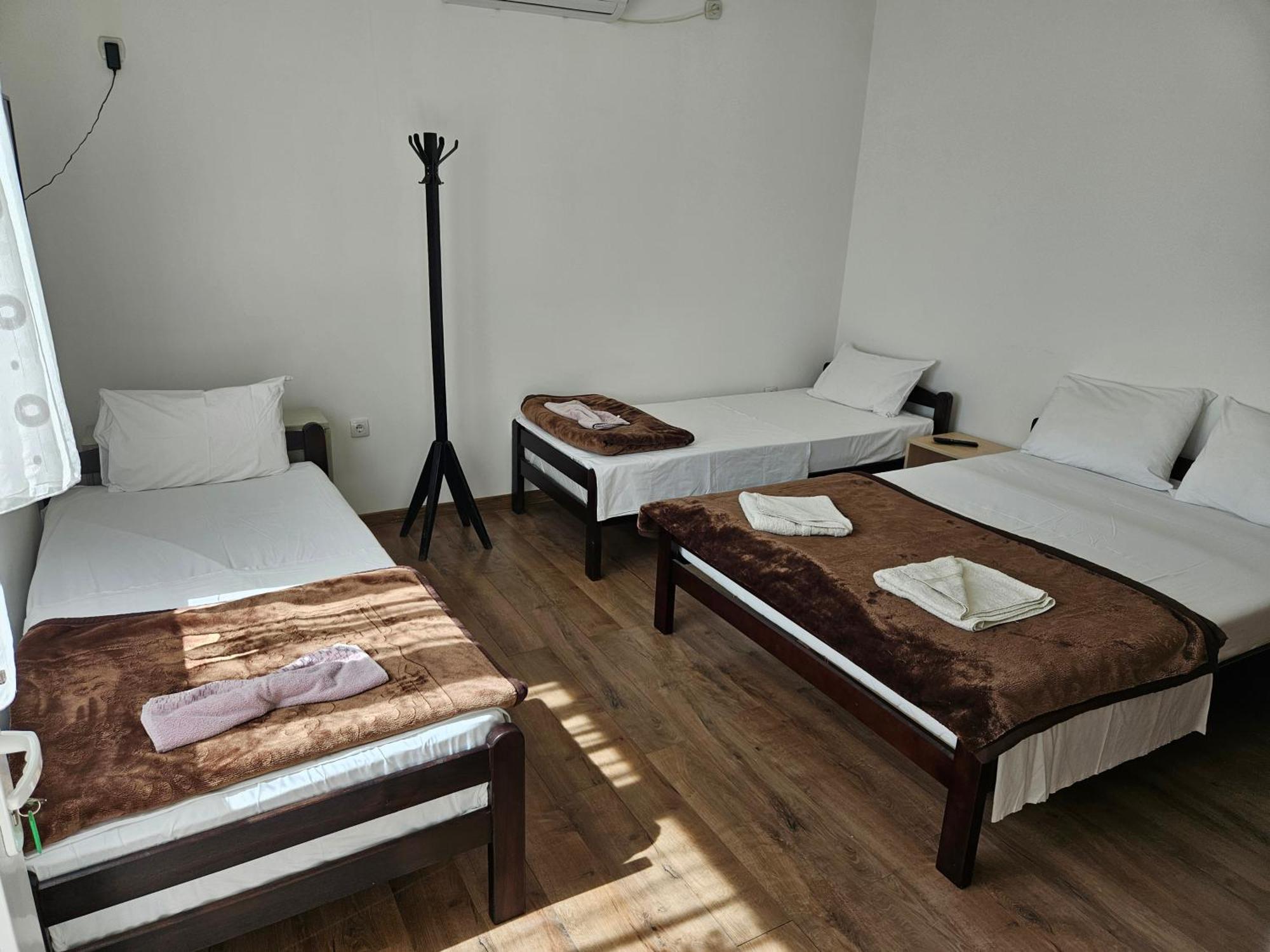 Apartments Kuca Aleksic Ni Екстериор снимка
