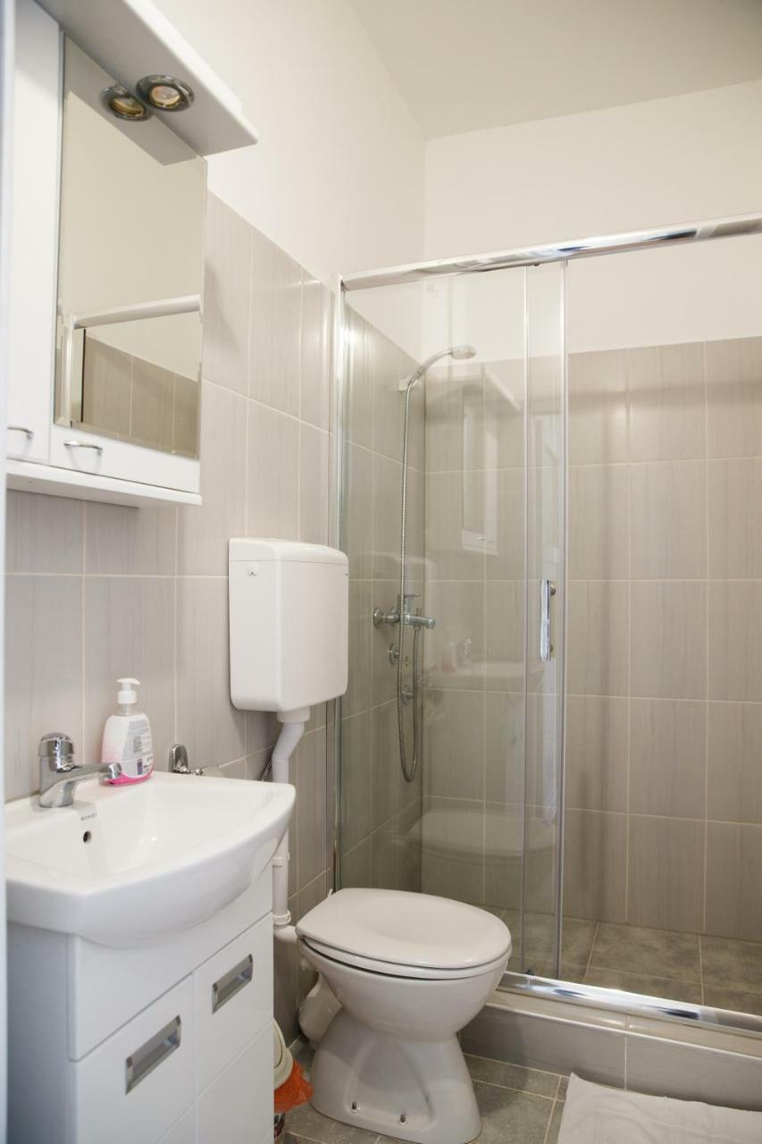 Apartments Kuca Aleksic Ni Екстериор снимка