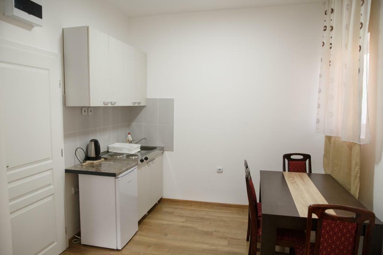 Apartments Kuca Aleksic Ni Екстериор снимка