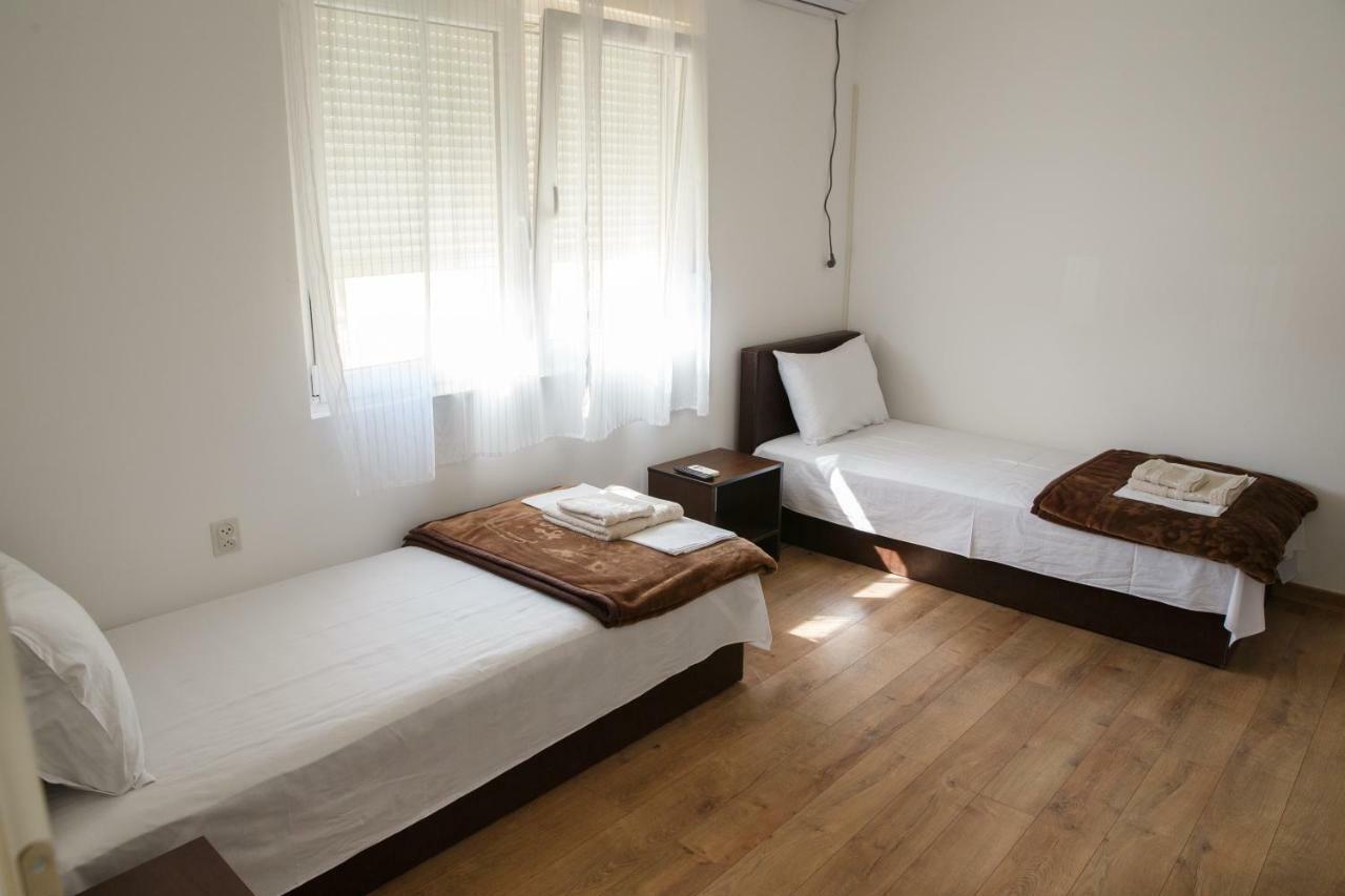 Apartments Kuca Aleksic Ni Екстериор снимка